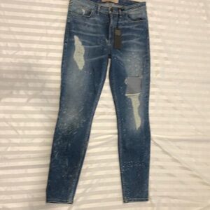 Guess women statement denim.